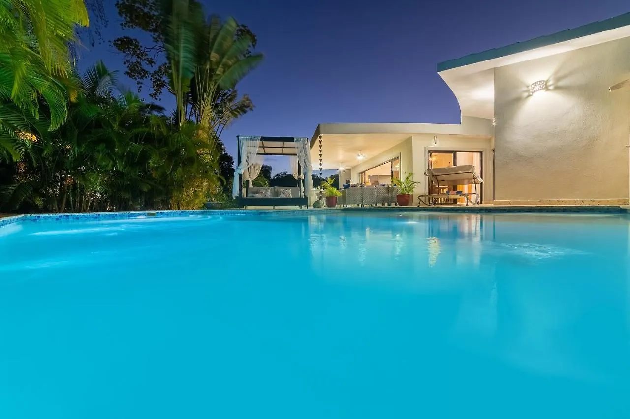 883 Residencial Casa Linda contacts